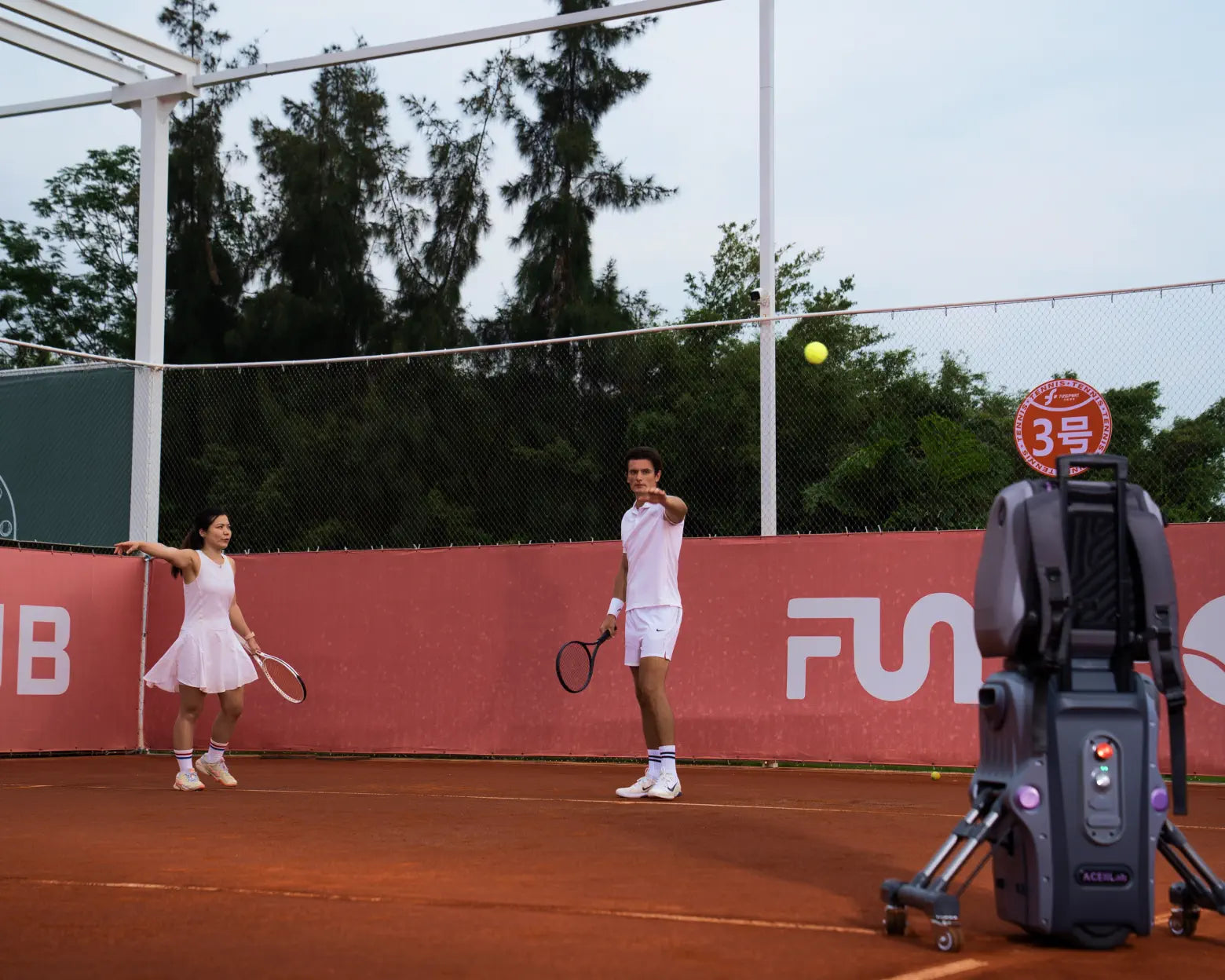 Coach session tennis training with AceiiLab A1
